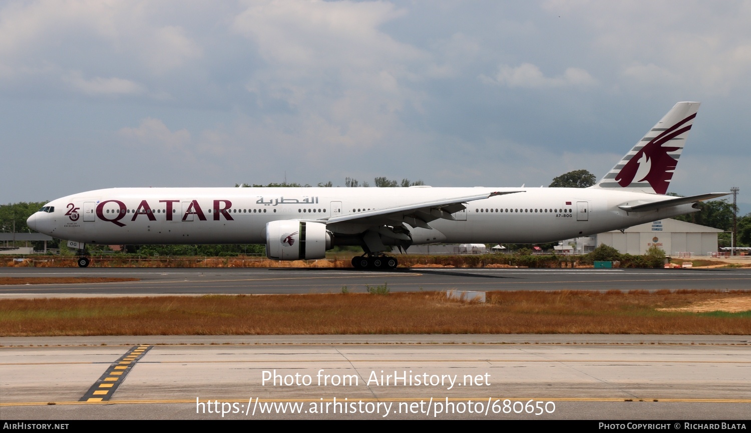 Aircraft Photo of A7-BOG | Boeing 777-3ZG/ER | Qatar Airways | AirHistory.net #680650