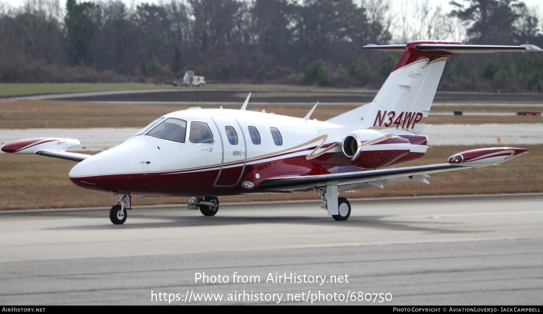 Aircraft Photo of N34WP | Eclipse 550 (EA550) | AirHistory.net #680750