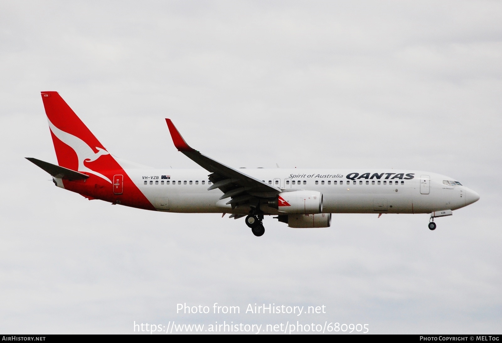 Aircraft Photo of VH-VZB | Boeing 737-838 | Qantas | AirHistory.net #680905