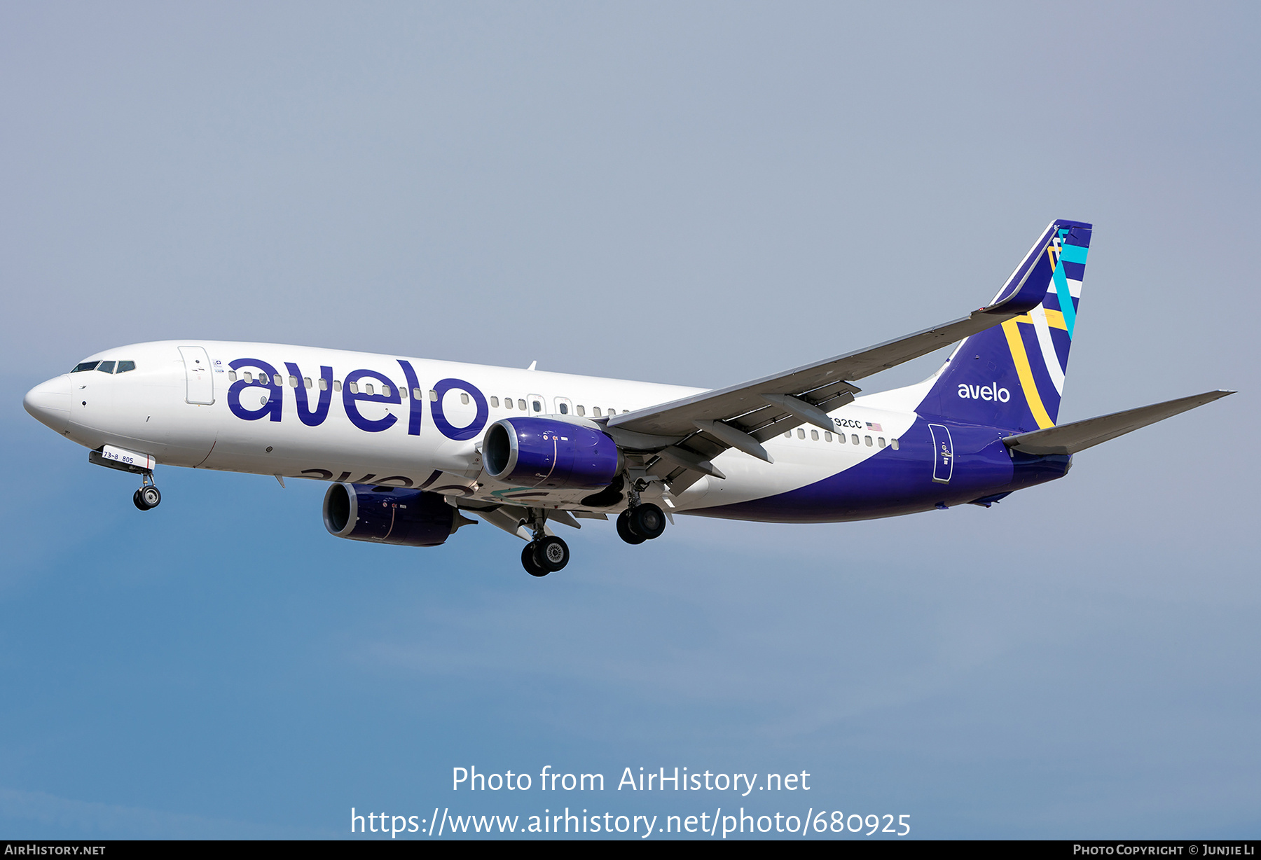 Aircraft Photo of N592CC | Boeing 737-86N | Avelo Airlines | AirHistory.net #680925