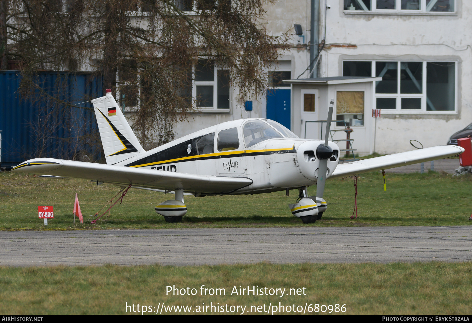 Aircraft Photo of D-EEVR | Piper PA-28-140 Cherokee | EVAir Organizacja Szkolenia Lotniczego | AirHistory.net #680986