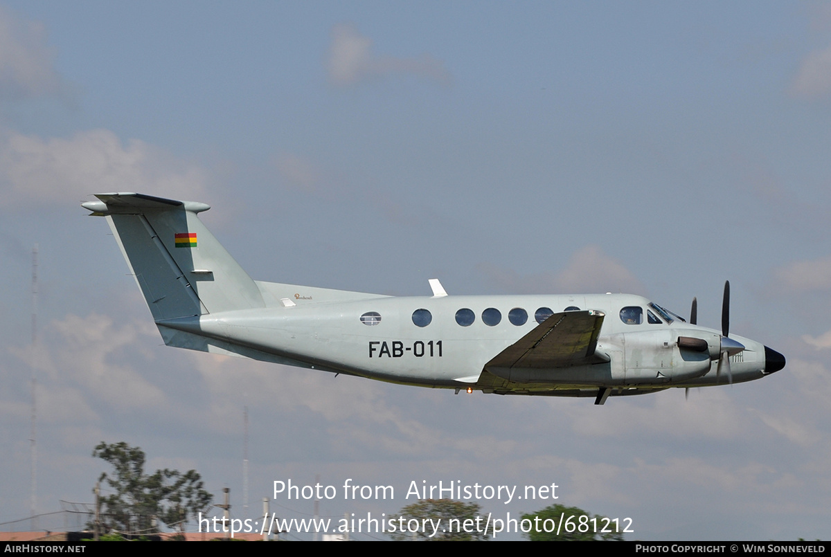 Aircraft Photo of FAB-011 | Beech 200 Super King Air | Bolivia - Air Force | AirHistory.net #681212