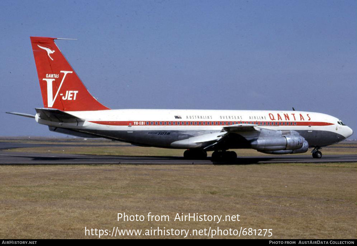 Aircraft Photo of VH-EBI | Boeing 707-138B | Qantas | AirHistory.net #681275