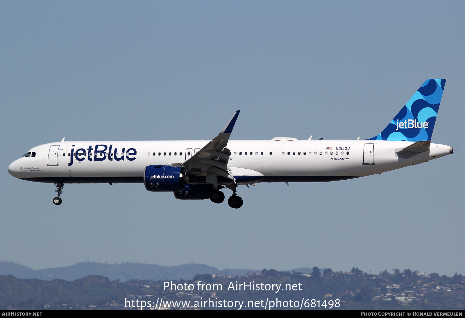 Aircraft Photo of N2142J | Airbus A321-271NX | JetBlue Airways | AirHistory.net #681498