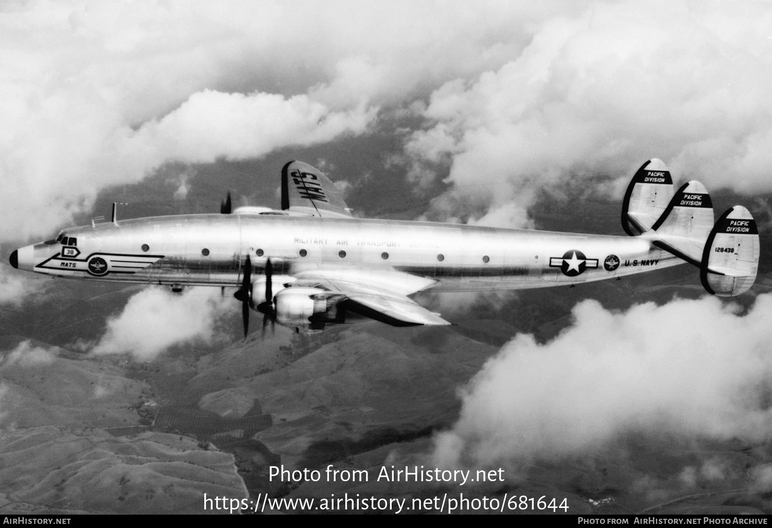 Aircraft Photo of 128438 | Lockheed R7V-1 Super Constellation | USA - Navy | AirHistory.net #681644