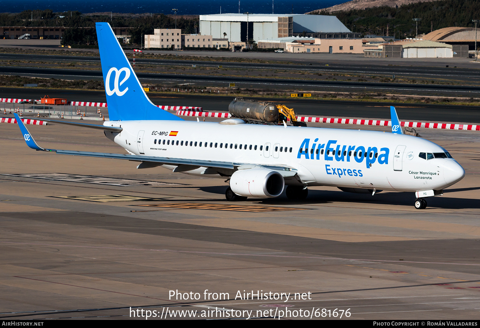 Aircraft Photo of EC-MPG | Boeing 737-800 | Air Europa Express | AirHistory.net #681676