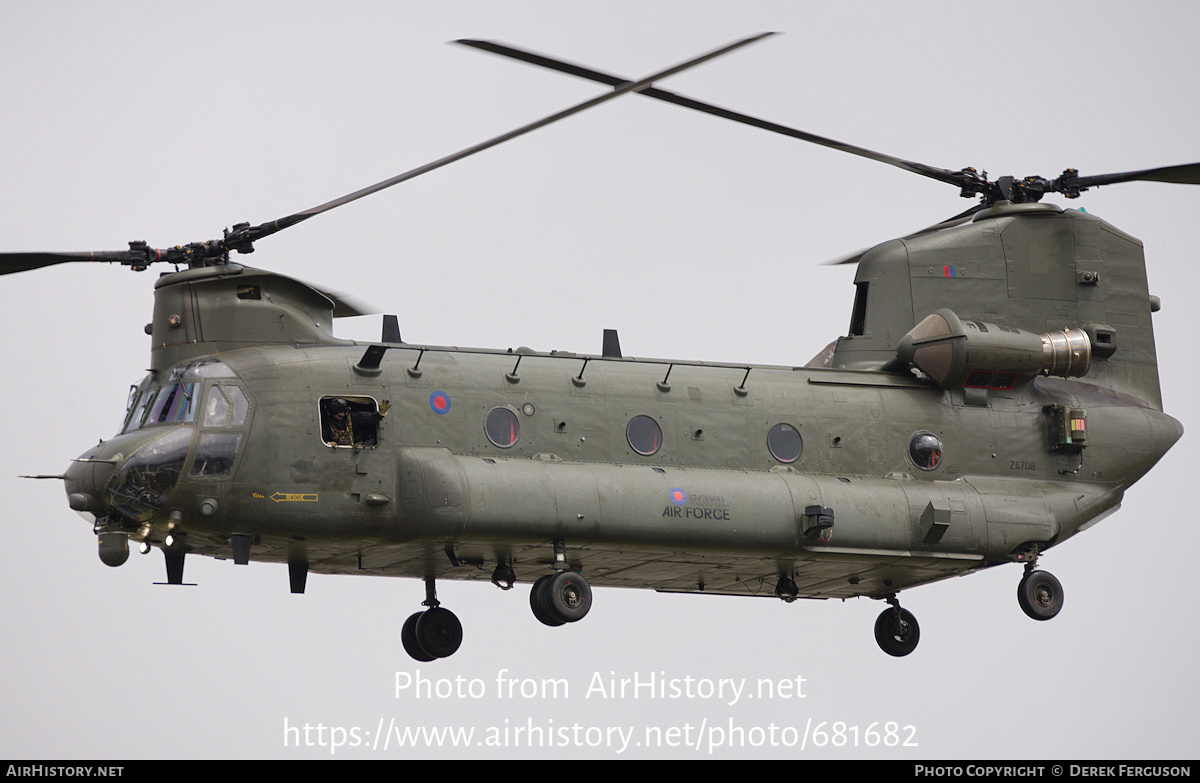 Aircraft Photo of ZA708 | Boeing Chinook HC2 (352) | UK - Air Force | AirHistory.net #681682