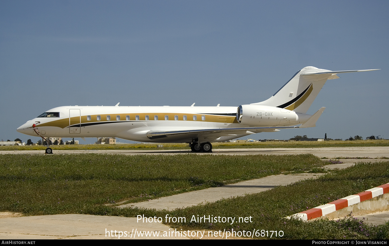 Aircraft Photo of ZS-OAK | Bombardier Global 6000 (BD-700-1A10) | AirHistory.net #681710