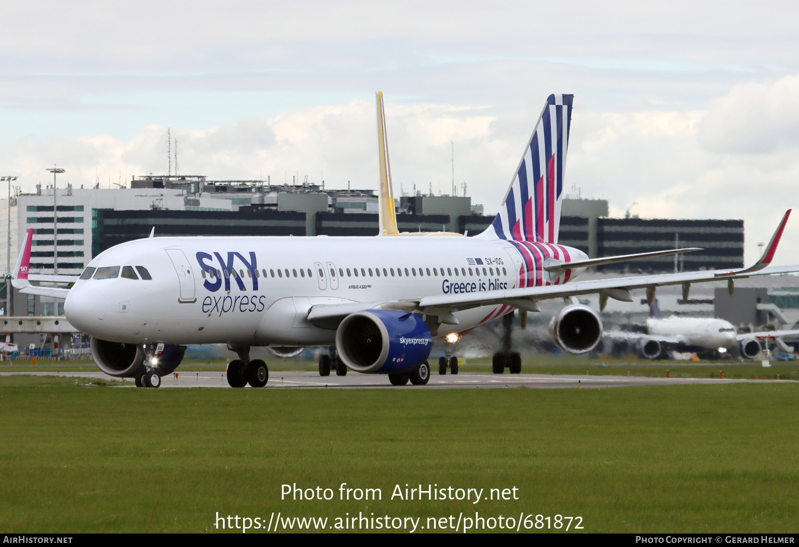 Aircraft Photo of SX-IOG | Airbus A320-251N | Sky Express | AirHistory.net #681872