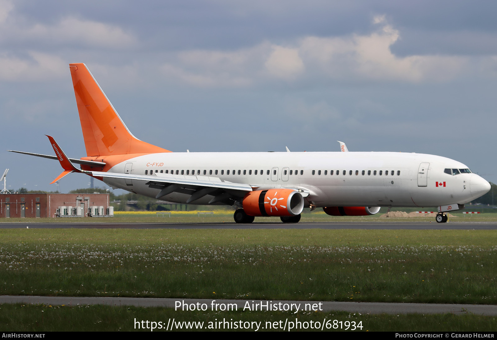 Aircraft Photo of C-FYJD | Boeing 737-8Q8 | Sunwing Airlines | AirHistory.net #681934