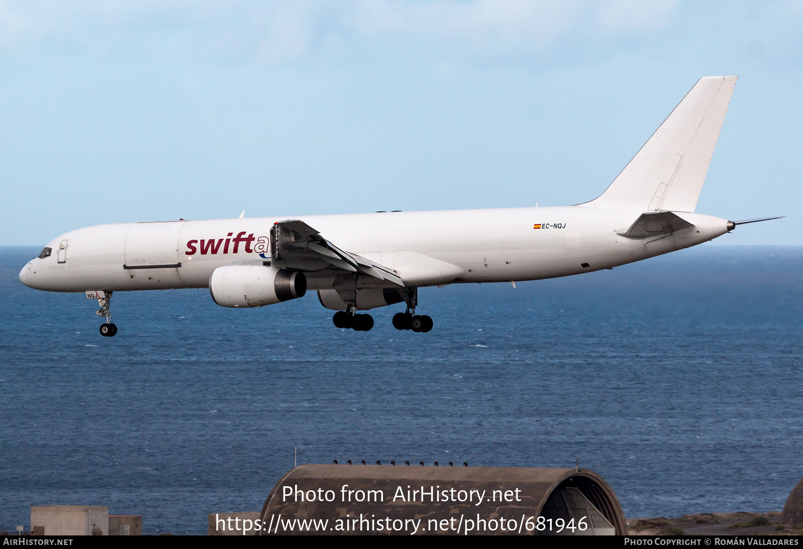 Aircraft Photo of EC-NQJ | Boeing 757-223APF | Swiftair | AirHistory.net #681946