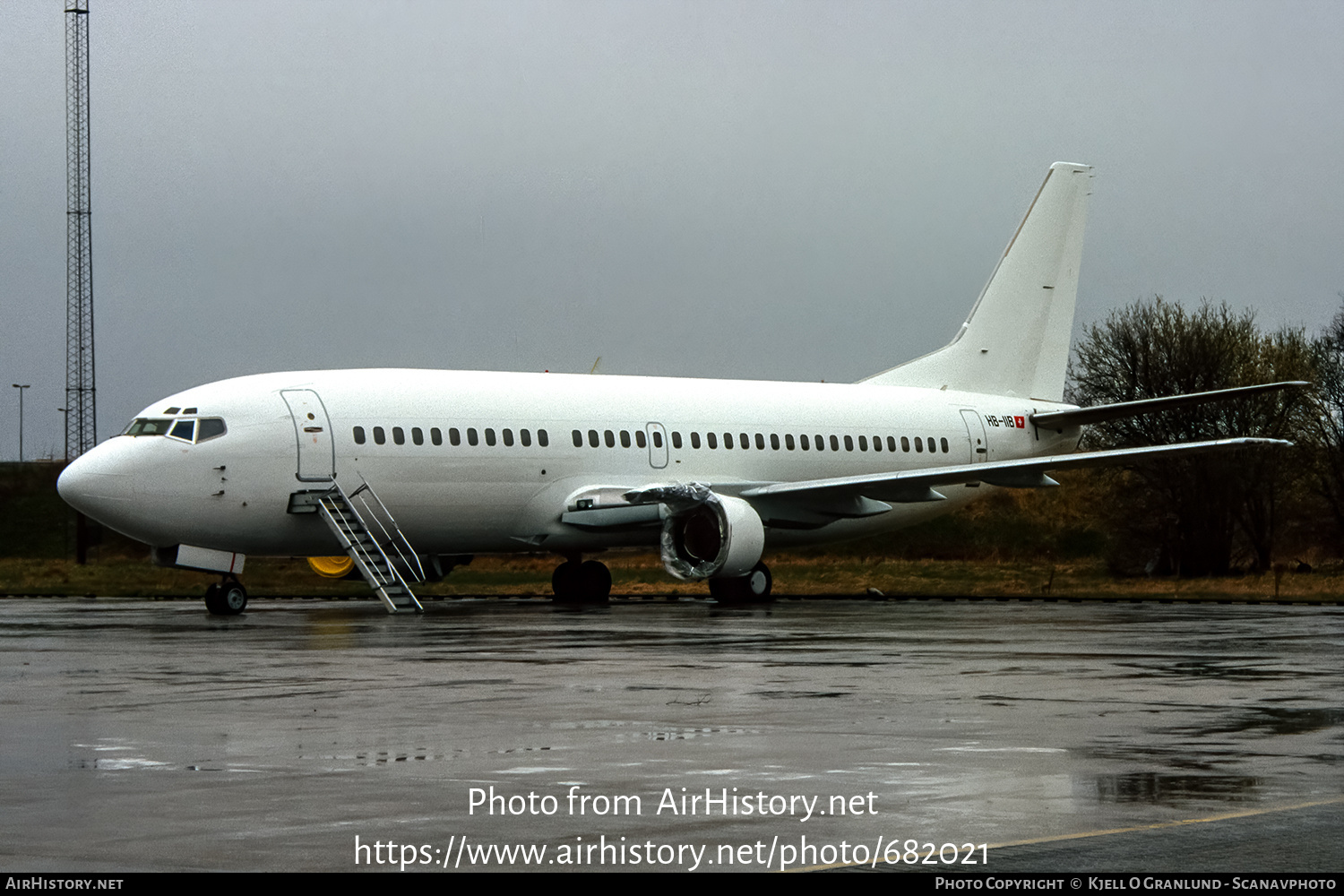 Aircraft Photo of HB-IIB | Boeing 737-3M8 | TEA Switzerland - Trans European Airways | AirHistory.net #682021