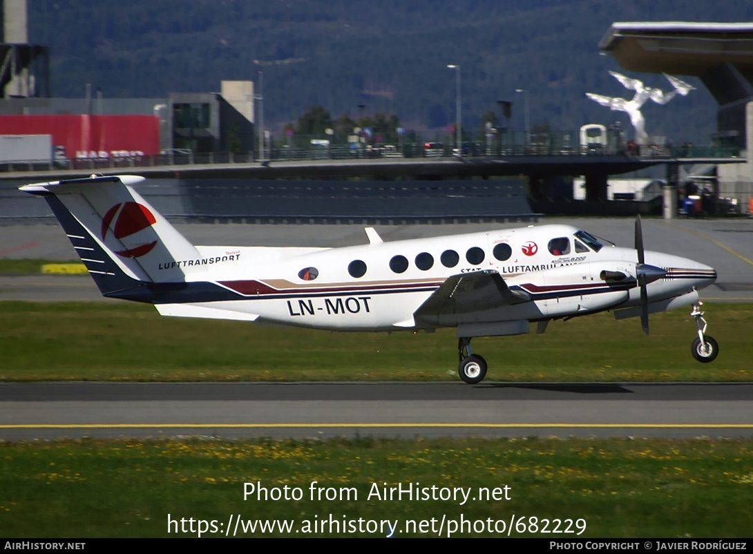 Aircraft Photo of LN-MOT | Beech B200 Super King Air | Lufttransport | AirHistory.net #682229