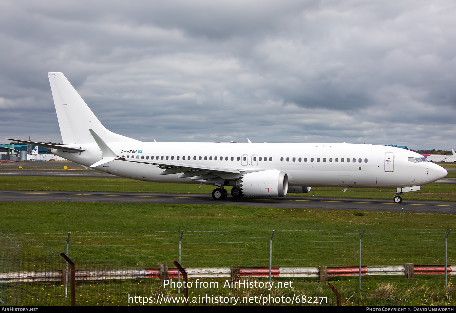 Aircraft Photo of G-WEAH | Boeing 737-8 Max 8 | AirHistory.net #682271