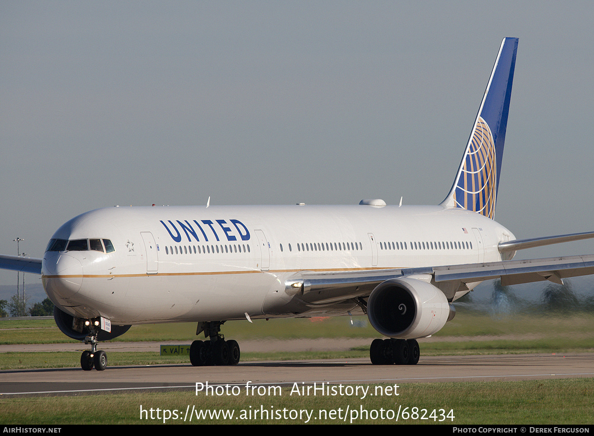 Aircraft Photo of N78060 | Boeing 767-424/ER | United Airlines | AirHistory.net #682434