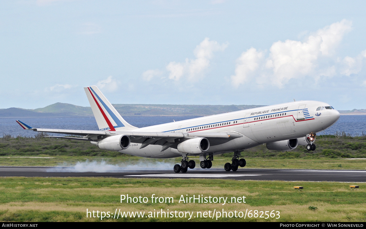 Aircraft Photo of 075 | Airbus A340-211 | France - Air Force | AirHistory.net #682563