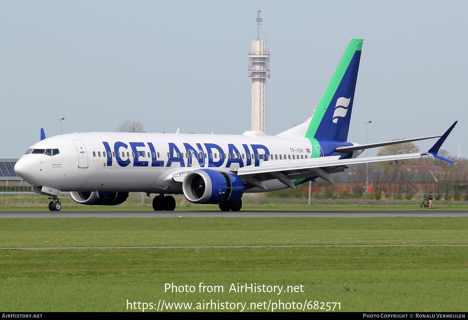 Aircraft Photo of TF-ICH | Boeing 737-8 Max 8 | Icelandair | AirHistory.net #682571