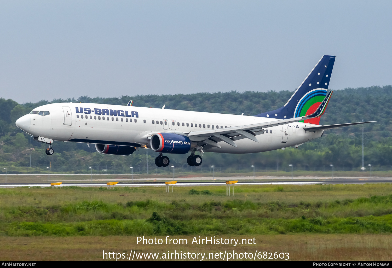 Aircraft Photo of S2-AJG | Boeing 737-8AL | US - Bangla Airlines | AirHistory.net #682603