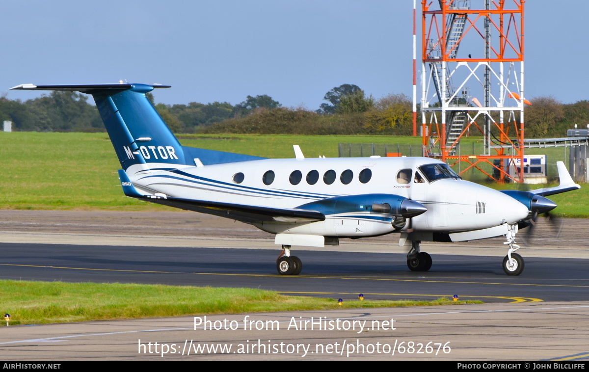 Aircraft Photo of M-OTOR | Beechcraft 250 King Air (200GT) | AirHistory.net #682676