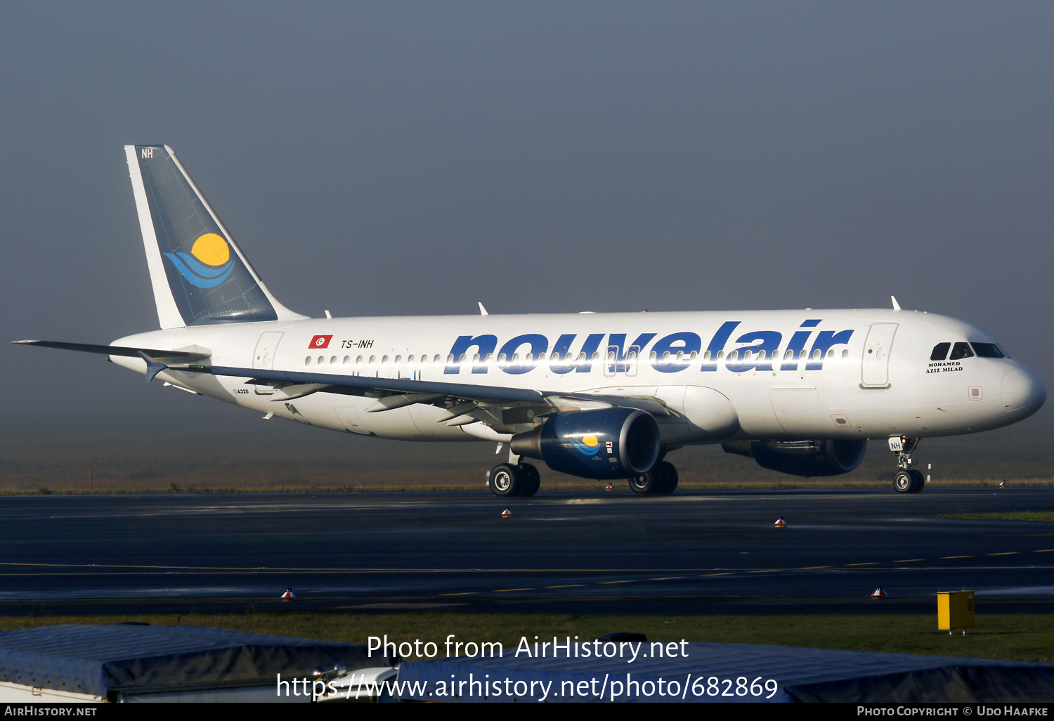 Aircraft Photo of TS-INH | Airbus A320-211 | Nouvelair Tunisie | AirHistory.net #682869