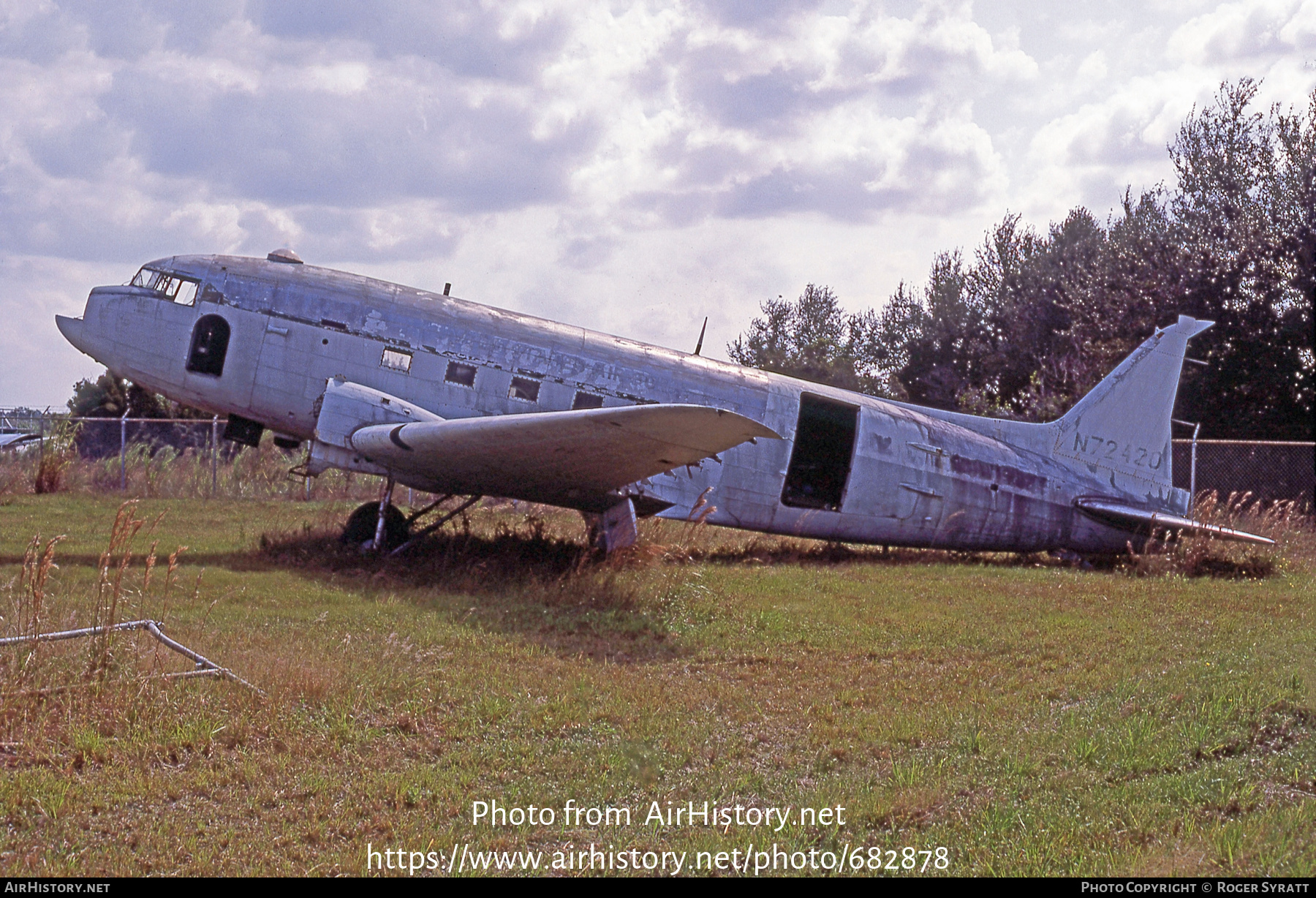 Aircraft Photo of N72420 | Douglas C-47A Skytrain | AirHistory.net #682878