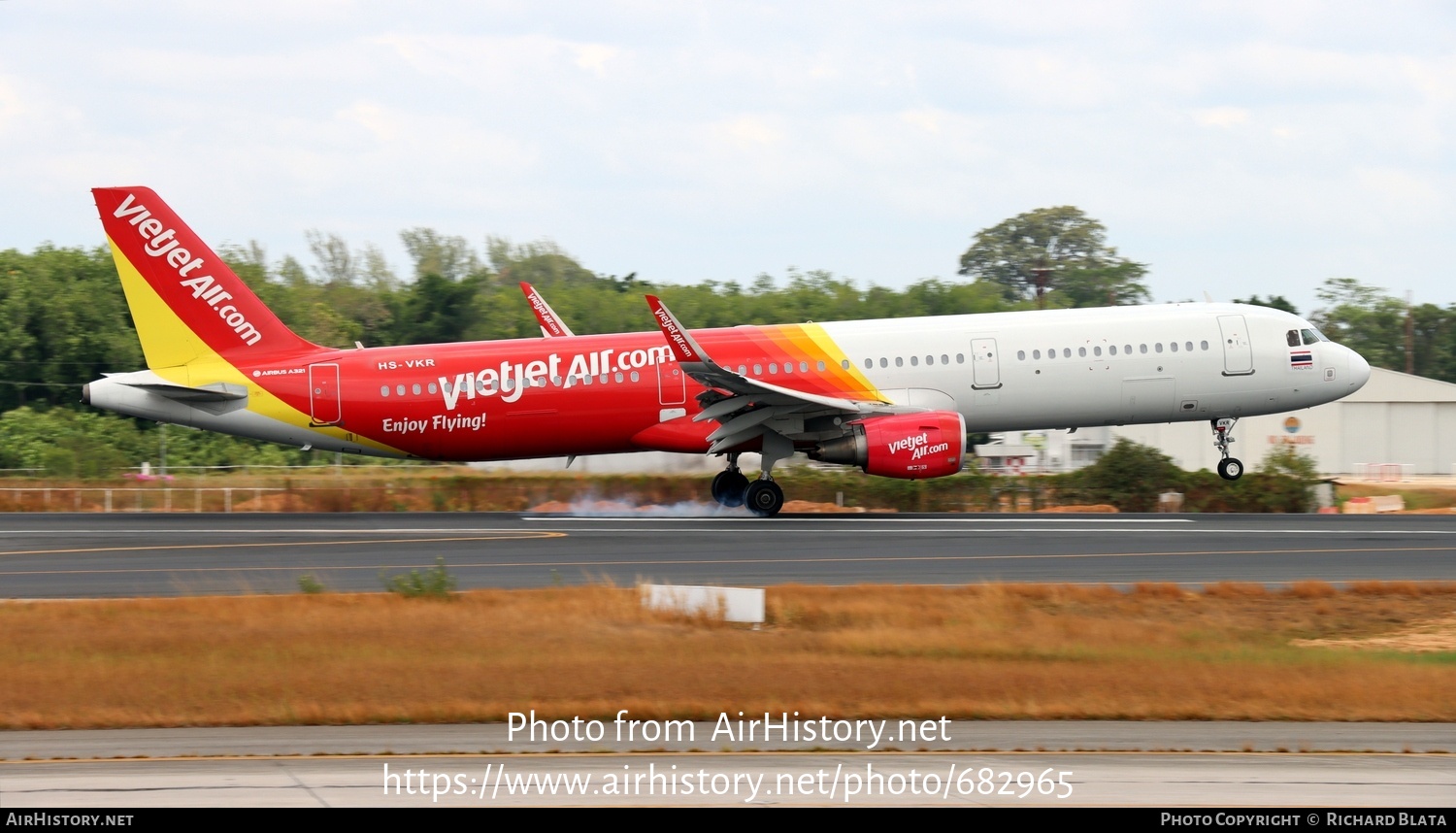 Aircraft Photo of HS-VKR | Airbus A321-211 | VietJet Air Thailand | AirHistory.net #682965