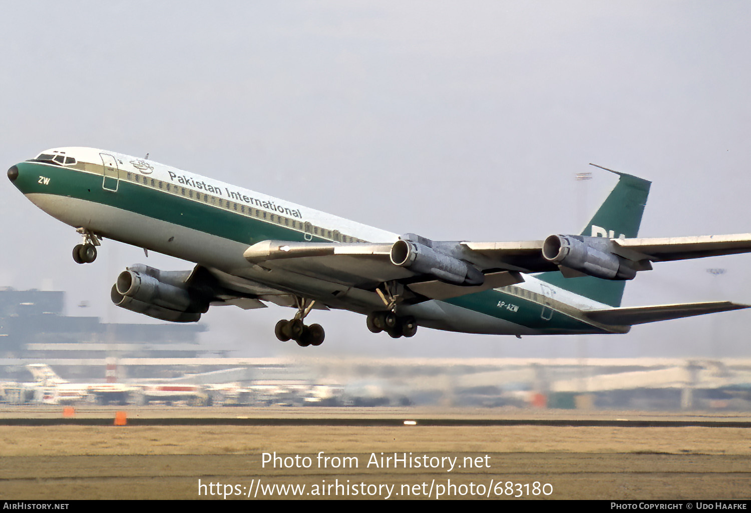 Aircraft Photo of AP-AZW | Boeing 707-351B | Pakistan International Airlines - PIA | AirHistory.net #683180