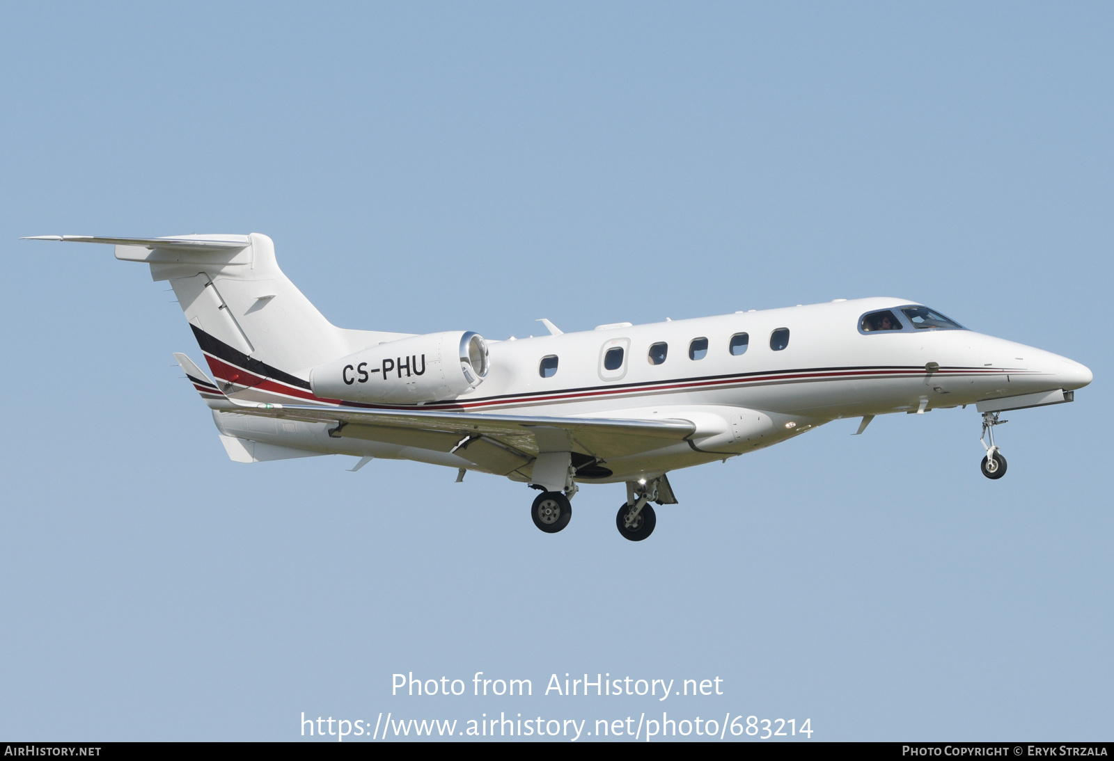 Aircraft Photo of CS-PHU | Embraer EMB-505 Phenom 300 | AirHistory.net #683214