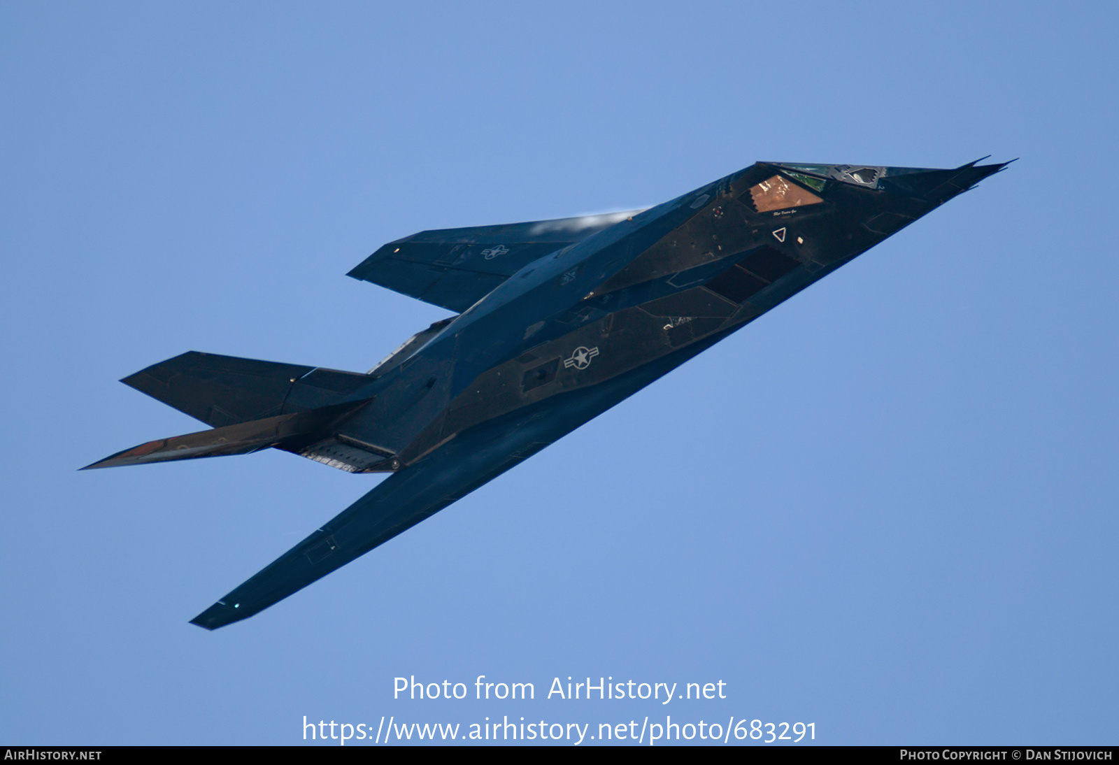 Aircraft Photo of 85-0833 / AF85-833 | Lockheed F-117A Nighthawk | USA - Air Force | AirHistory.net #683291