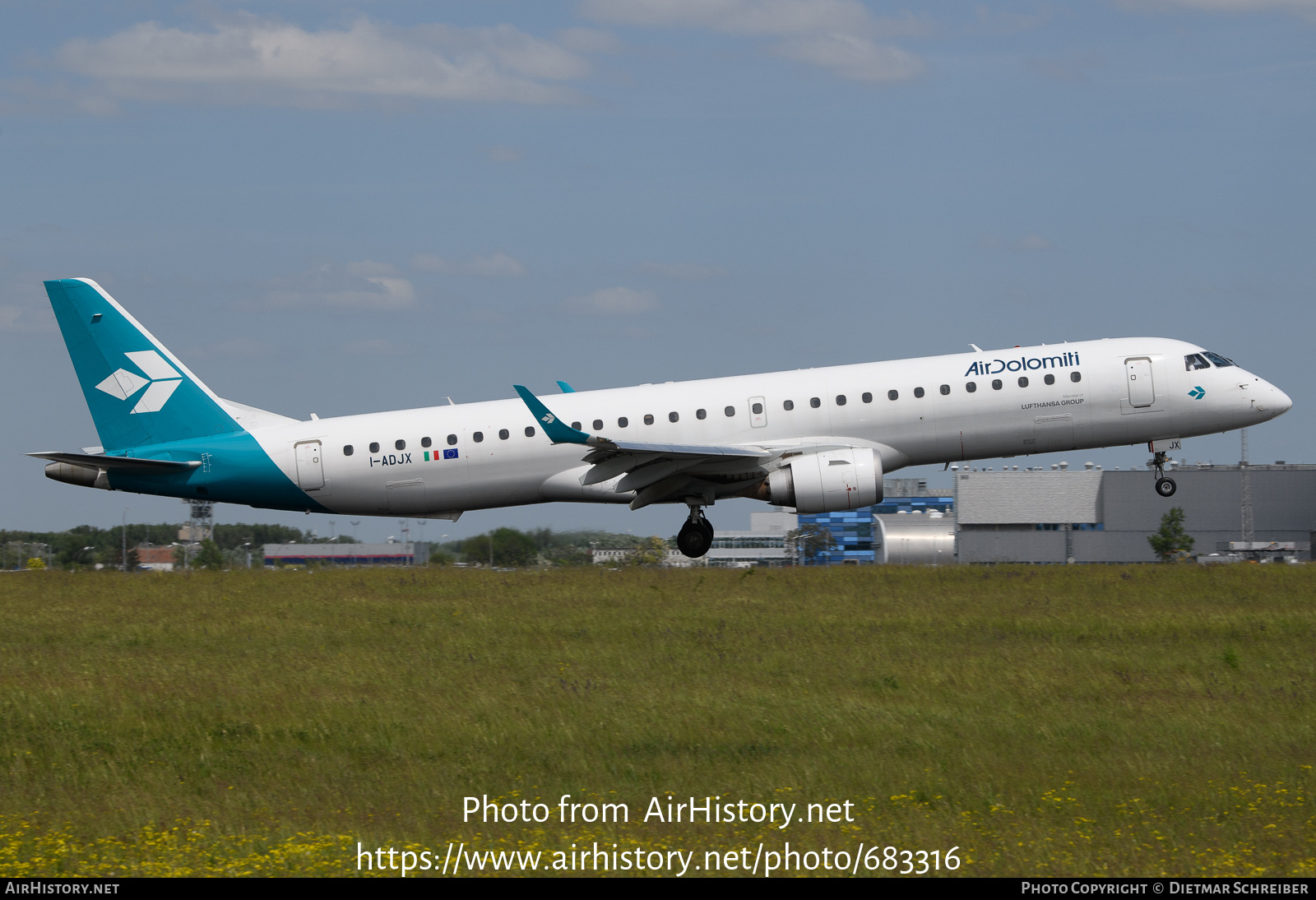 Aircraft Photo of I-ADJX | Embraer 195LR (ERJ-190-200LR) | Air Dolomiti | AirHistory.net #683316