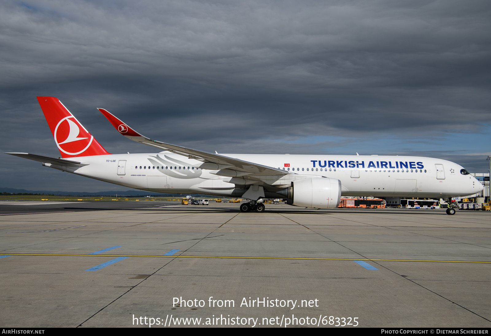 Aircraft Photo of TC-LGE | Airbus A350-941 | Turkish Airlines | AirHistory.net #683325