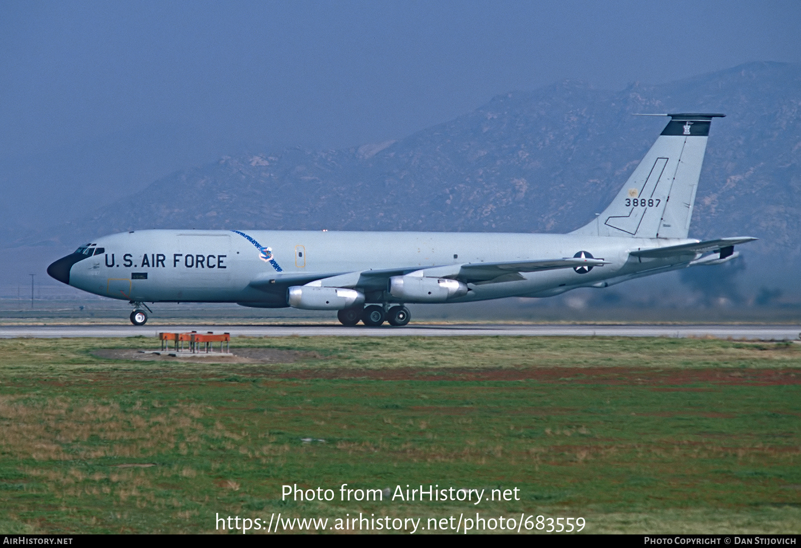 Aircraft Photo of 63-8887 / 38887 | Boeing KC-135A Stratotanker | USA - Air Force | AirHistory.net #683559