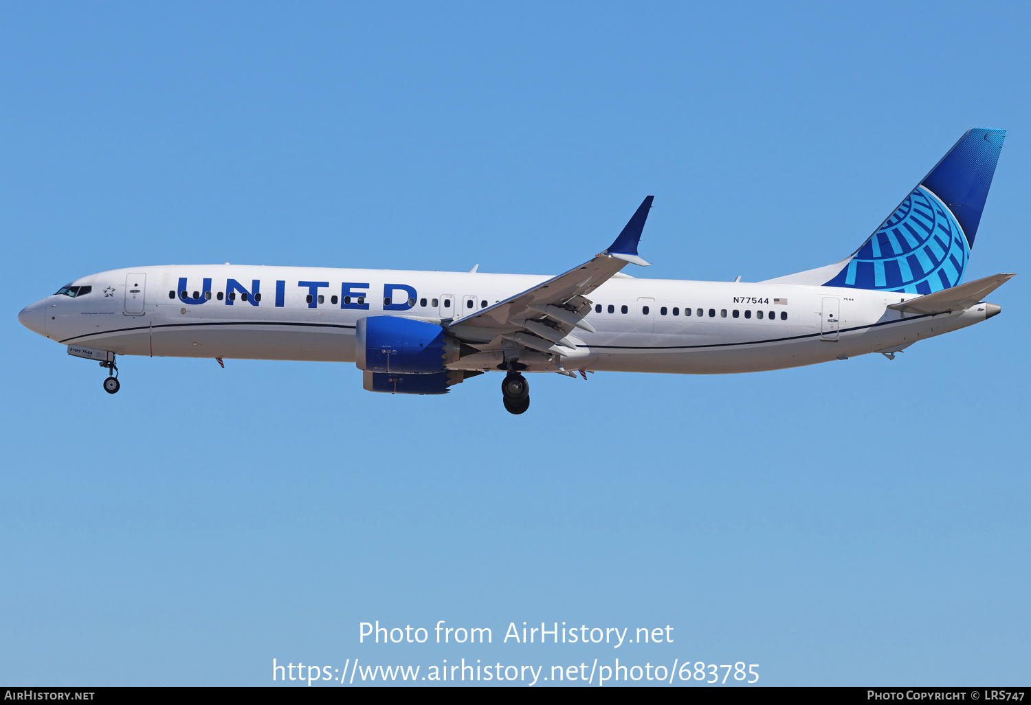 Aircraft Photo of N77544 | Boeing 737-9 Max 9 | United Airlines | AirHistory.net #683785