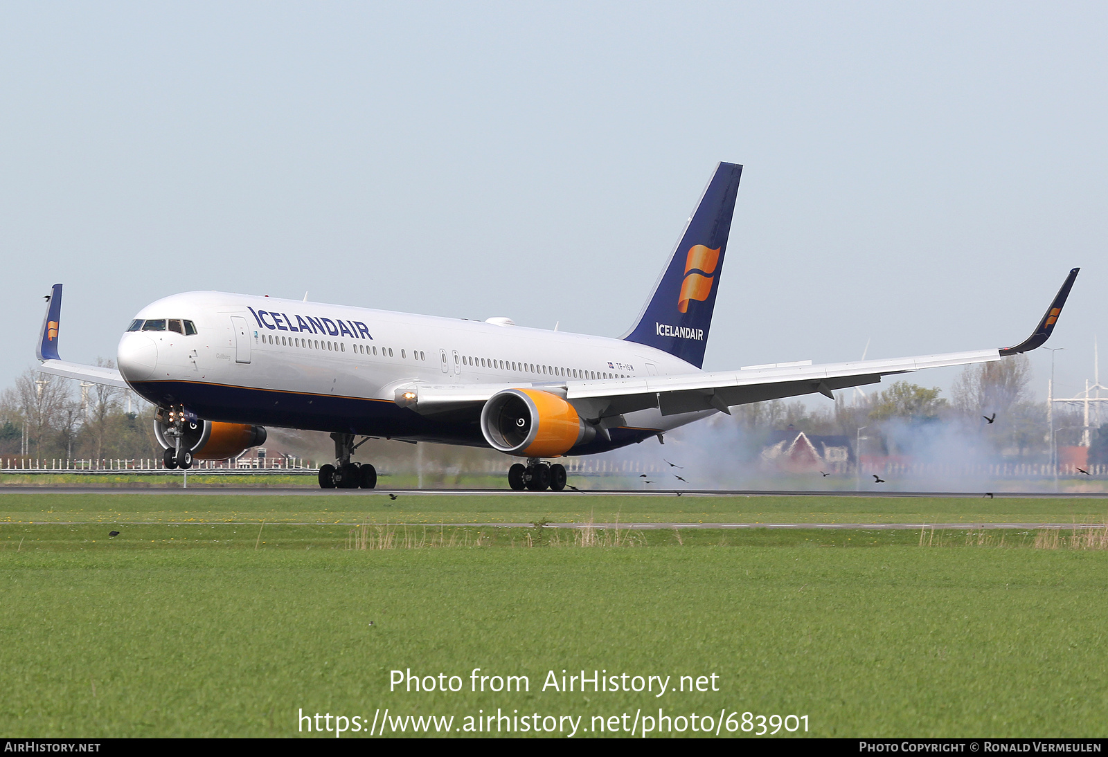 Aircraft Photo of TF-ISW | Boeing 767-319/ER | Icelandair | AirHistory.net #683901