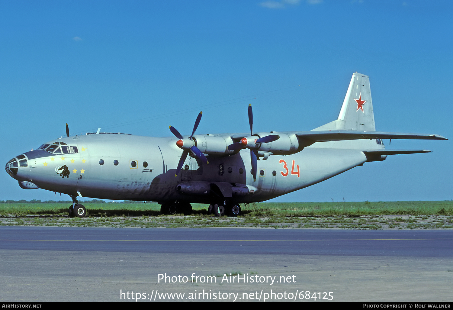 Aircraft Photo of 34 red | Antonov An-12 | Russia - Air Force | AirHistory.net #684125