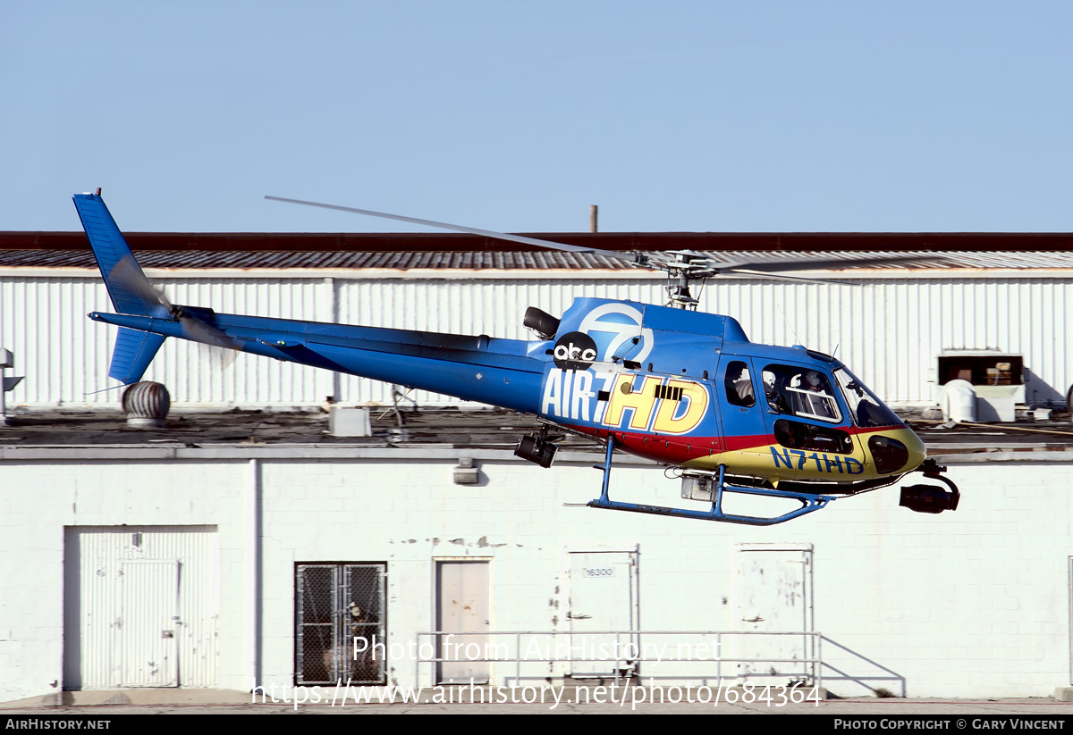 Aircraft Photo of N71HD | Eurocopter AS-350B-2 Ecureuil | Helinet Aviation Services | AirHistory.net #684364