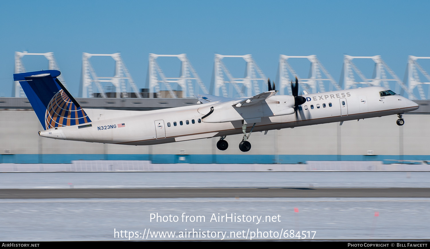 Aircraft Photo of N323NG | Bombardier DHC-8-402 Dash 8 | United Express | AirHistory.net #684517