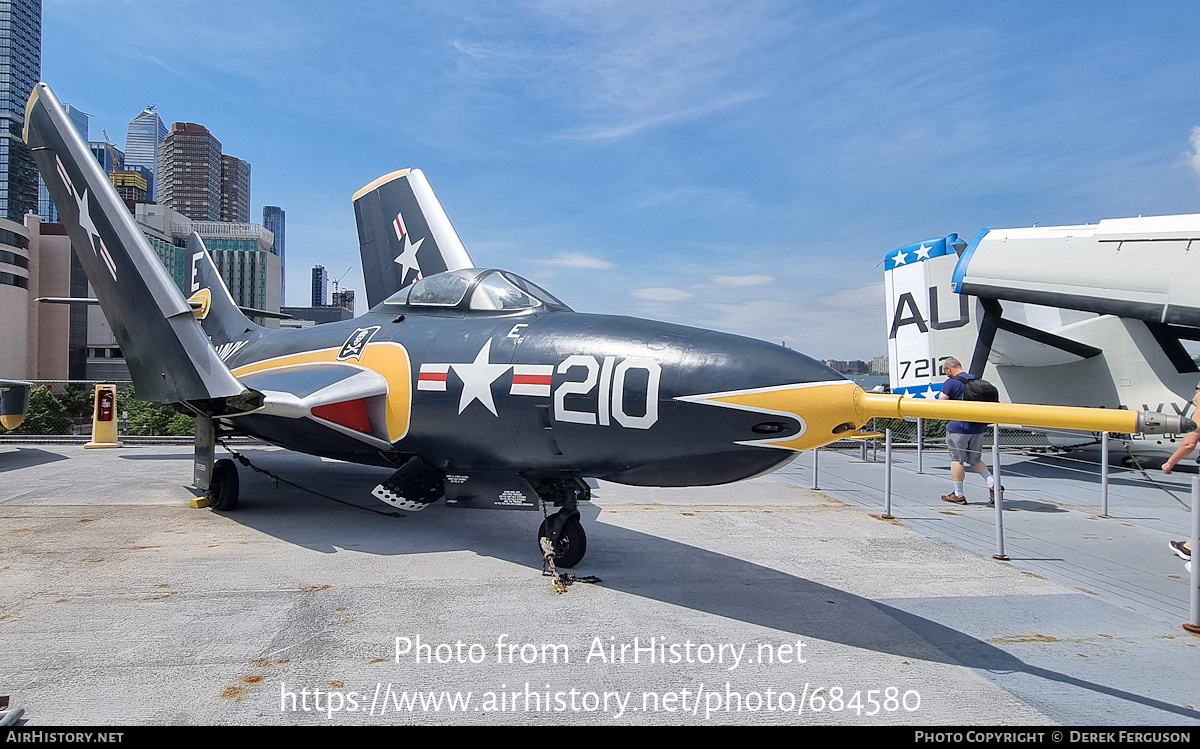 Aircraft Photo of 141117 | Grumman F-9J (F9F-8) Cougar | USA - Navy | AirHistory.net #684580