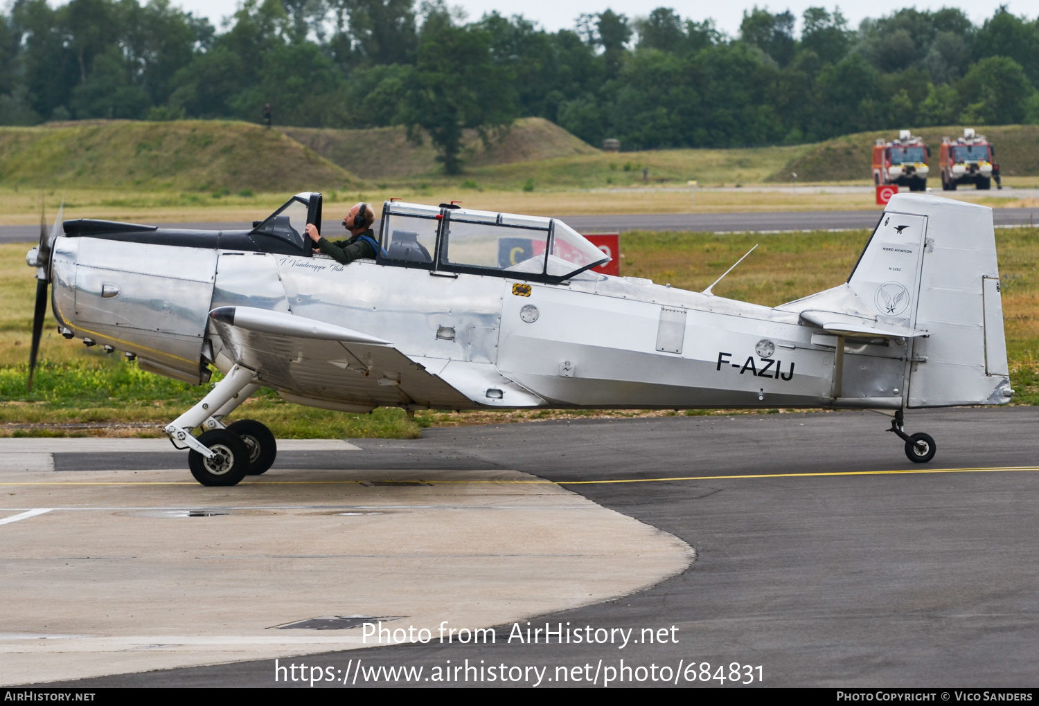 Aircraft Photo of F-AZIJ | Nord 3202B1B Master | AirHistory.net #684831