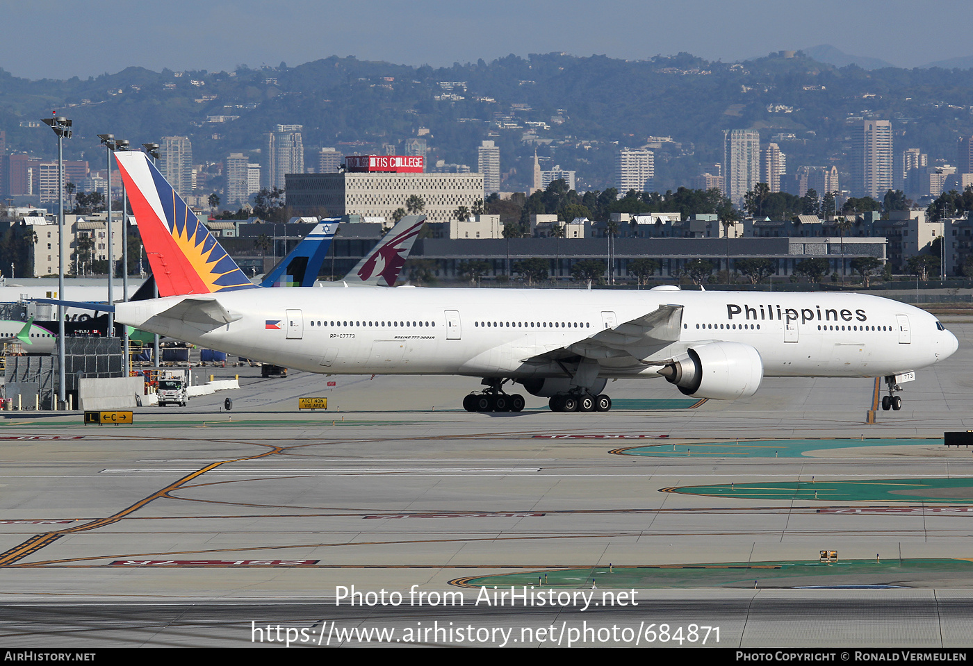 Aircraft Photo of RP-C7773 | Boeing 777-3F6/ER | Philippine Airlines | AirHistory.net #684871