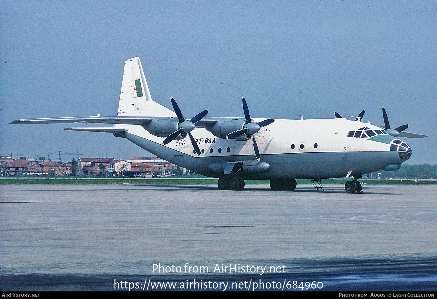 Aircraft Photo of 7T-WAA / 560 | Antonov An-12 | Algeria - Air Force | AirHistory.net #684960