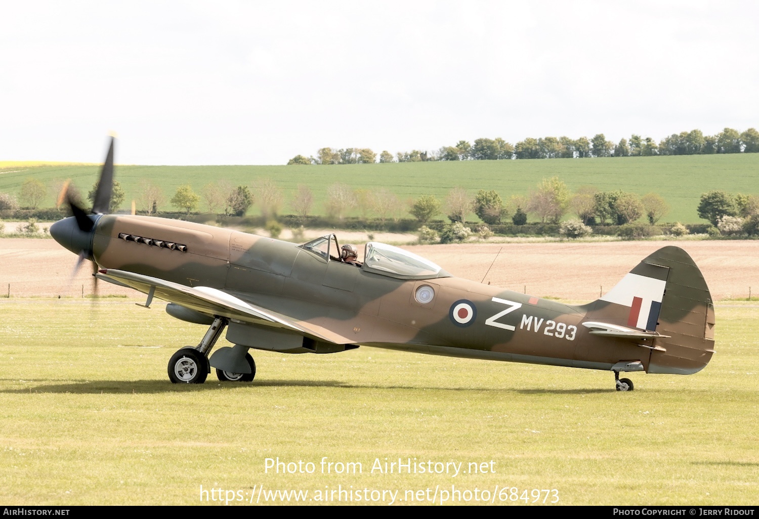 Aircraft Photo of G-SPIT / MV293 | Supermarine 379 Spitfire FR14E | UK - Air Force | AirHistory.net #684973