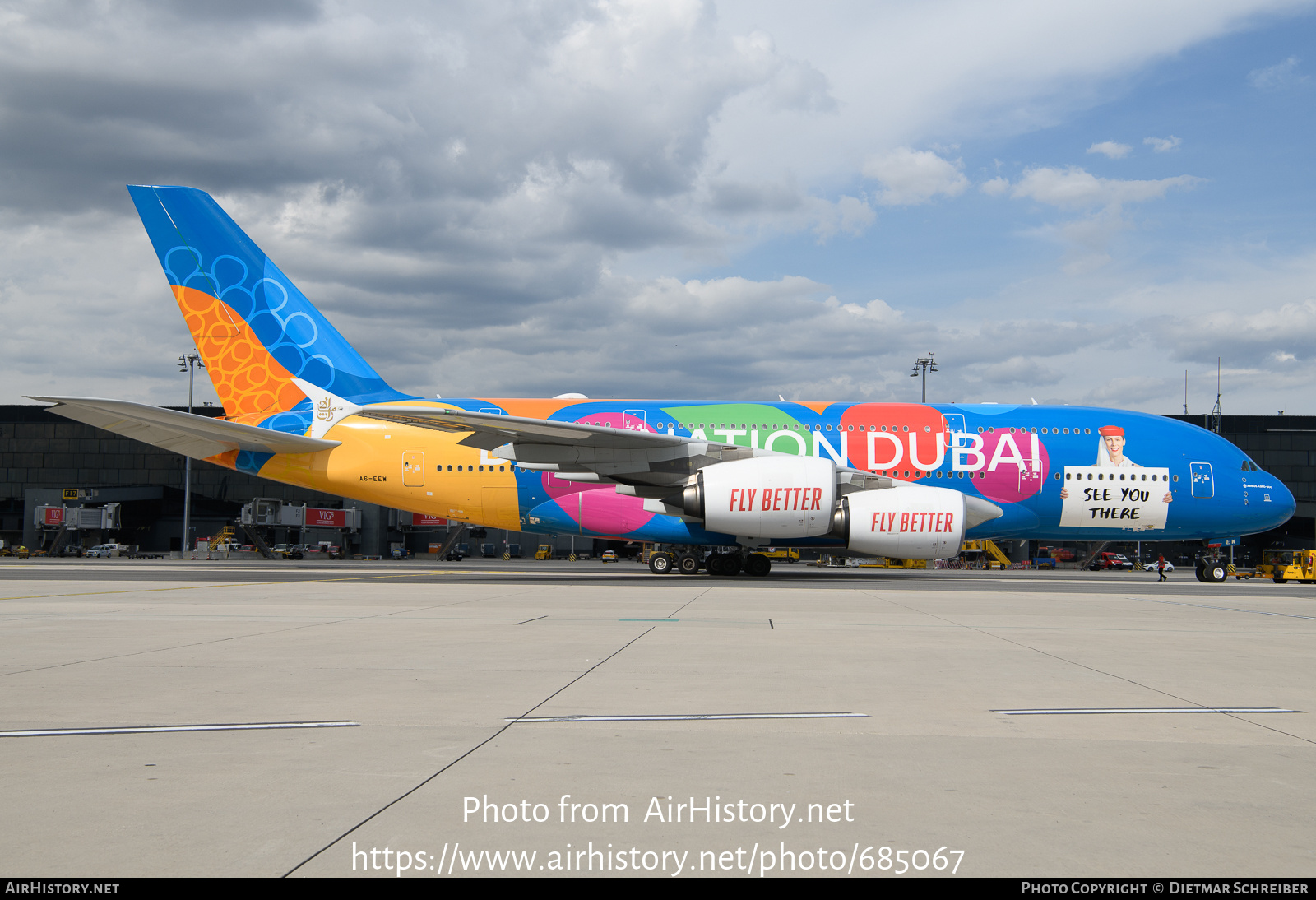 Aircraft Photo of A6-EEW | Airbus A380-861 | Emirates | AirHistory.net #685067