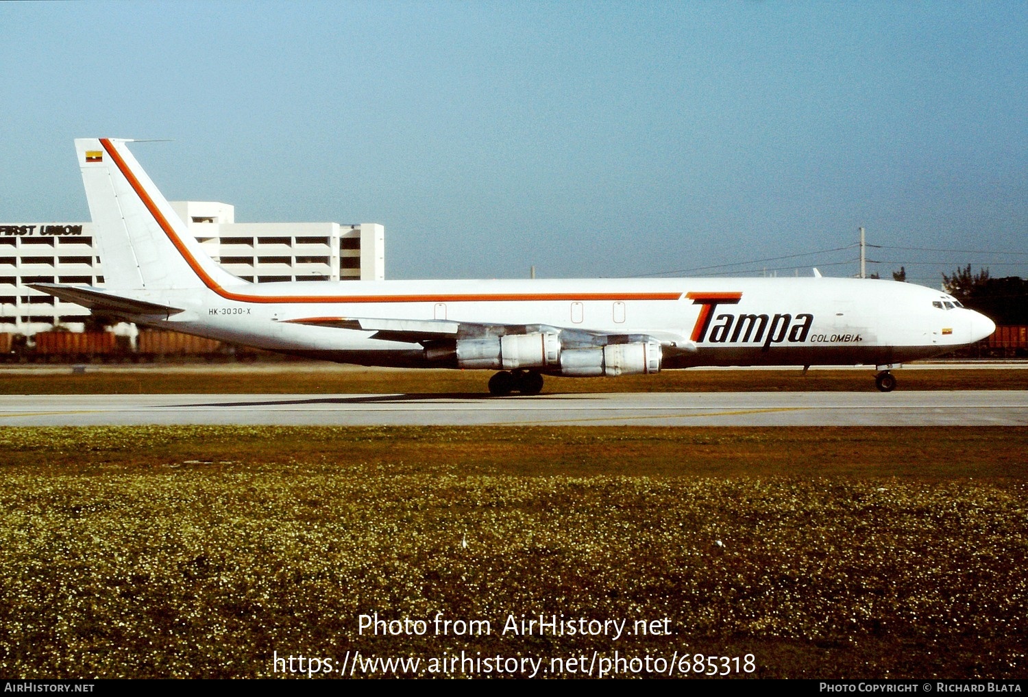 Aircraft Photo of HK-3030X | Boeing 707-338C | TAMPA - Transportes Aéreos Mercantiles Panamericanos | AirHistory.net #685318