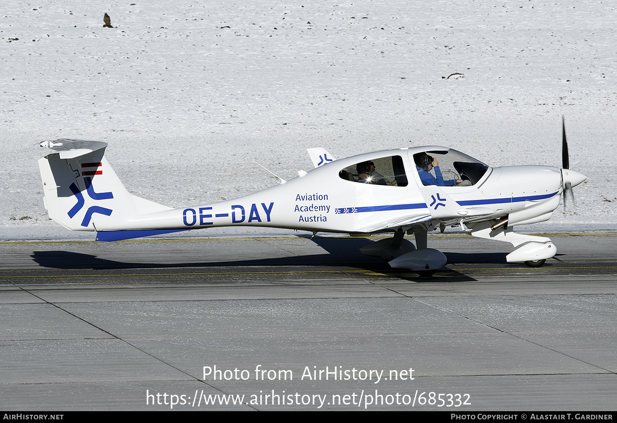 Aircraft Photo of OE-DAY | Diamond DA40 NG Diamond Star | Aviation Academy Austria | AirHistory.net #685332