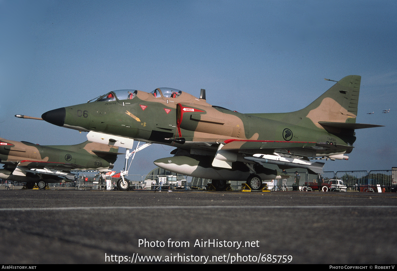 Aircraft Photo of 906 | Douglas TA-4SU Skyhawk | Singapore - Air Force | AirHistory.net #685759