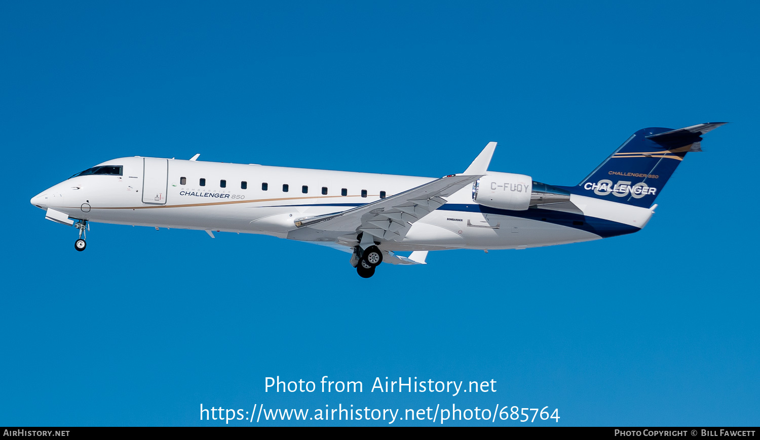 Aircraft Photo of C-FUQY | Bombardier Challenger 850 (CRJ-200SE/CL-600-2B19) | AirHistory.net #685764