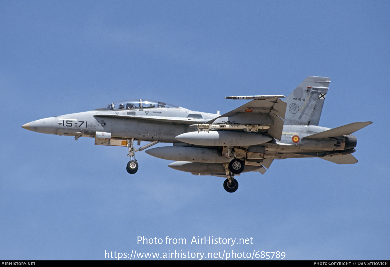 Aircraft Photo of CE15-2 | McDonnell Douglas EF-18BM Hornet | Spain - Air Force | AirHistory.net #685789