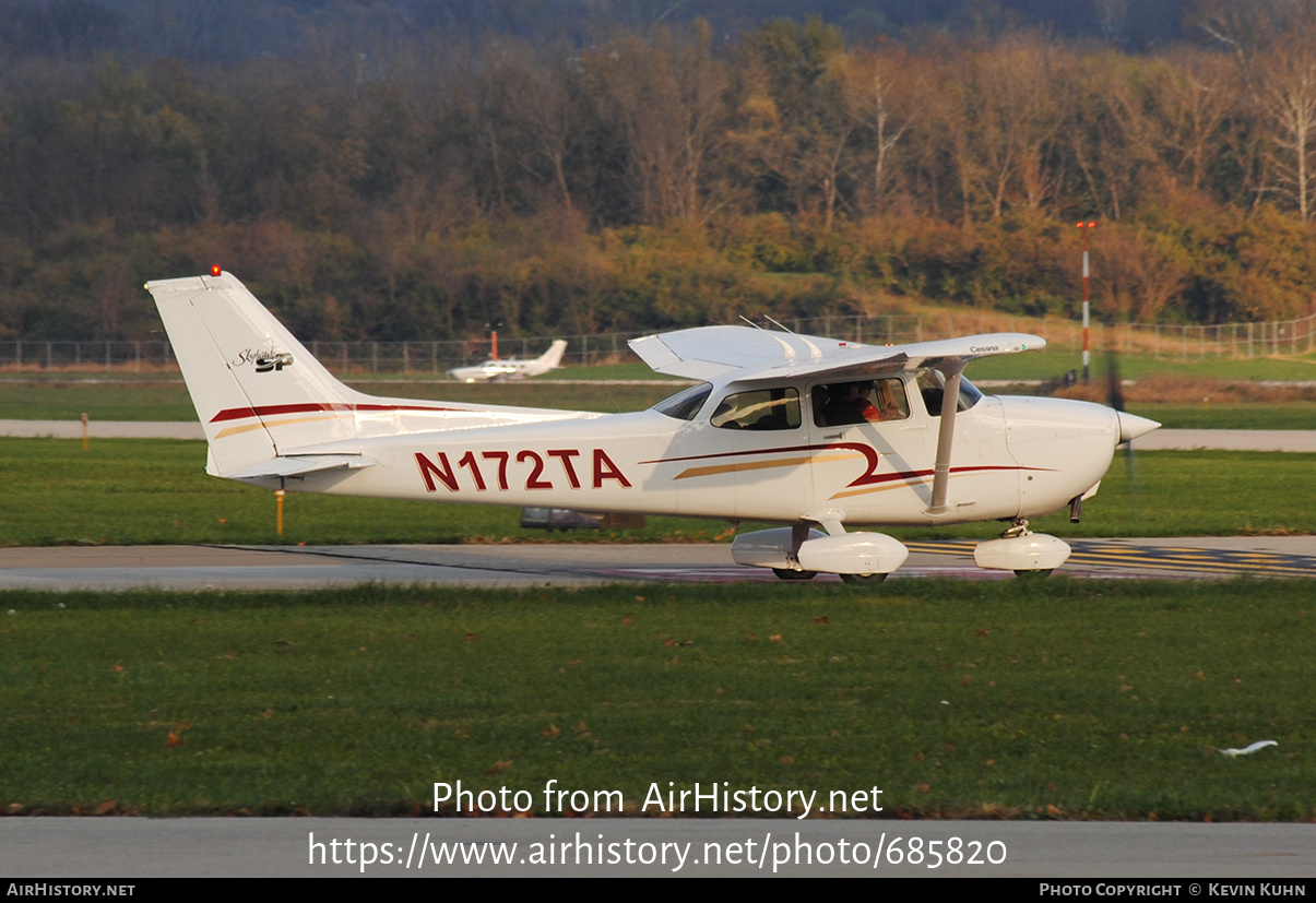 Aircraft Photo of N172TA | Cessna 172R Skyhawk | AirHistory.net #685820