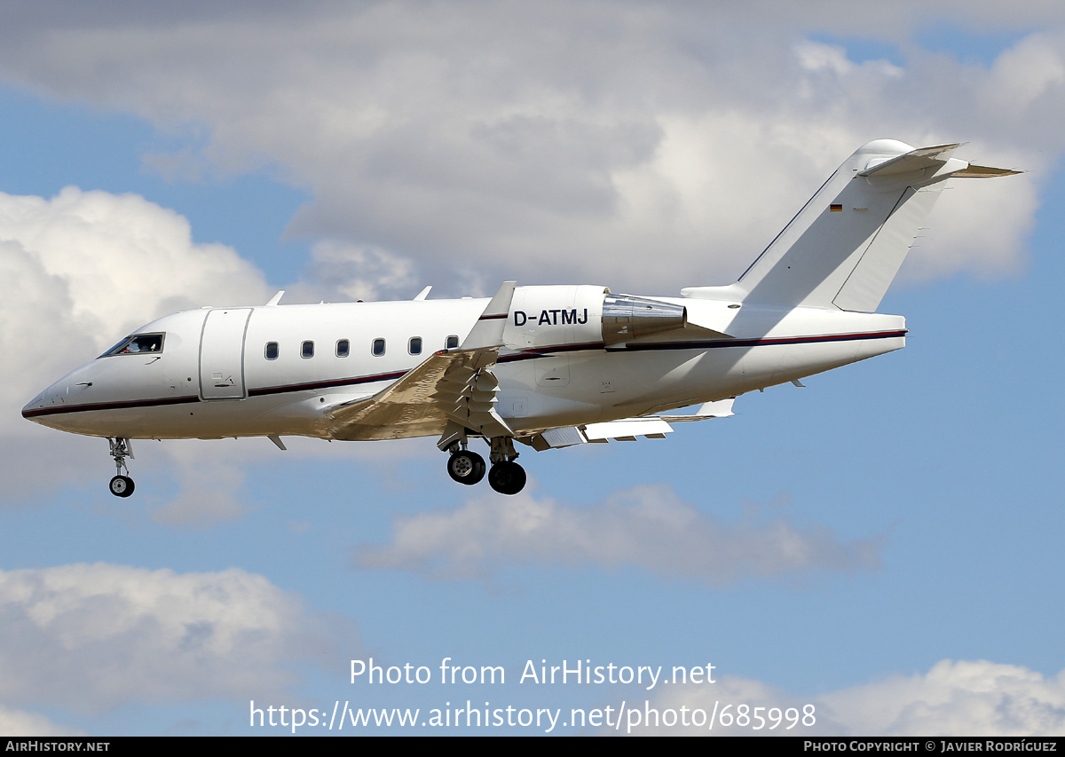 Aircraft Photo of D-ATMJ | Bombardier Challenger 604 (CL-600-2B16) | AirHistory.net #685998